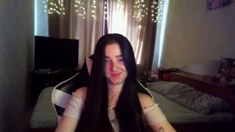 Snapshot of krisbadass chatting on November 27, 2025, 7:43 am Kris online show from November 27, 2025, 7:43 am