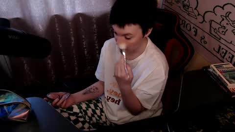krisneal online show from May 3, 2026, 9:59 am