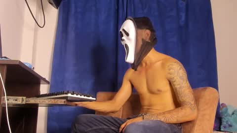 Snapshot of kriss_edwards chatting on November 1, 2025, 12:23 am Kriss online show from November 1, 2025, 12:23 am