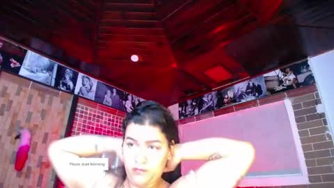 kriss_sweetboobs online show from May 1, 2026, 1:16 pm