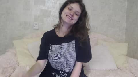 Snapshot of krissvoss chatting on September 16, 2025, 7:26 pm krissvoss online show from September 16, 2025, 7:26 pm