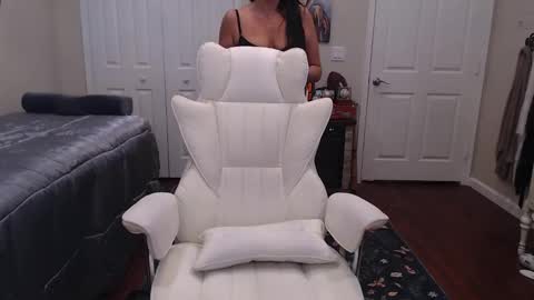 Krissy online show from February 6, 2026, 12:52 pm