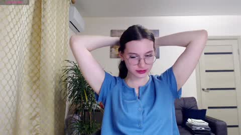 Snapshot of kristal89 chatting on January 3, 2025, 1:05 am kristal89 online show from January 3, 2025, 1:05 am