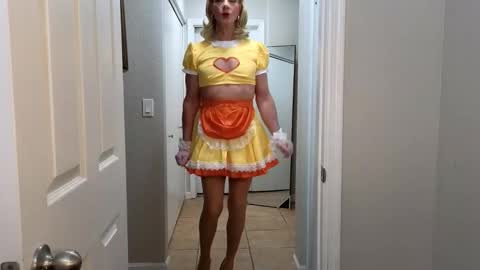 Snapshot of kristal_mountain chatting on February 10, 2026, 2:04 am Kristal Mountain online show from February 10, 2026, 2:04 am