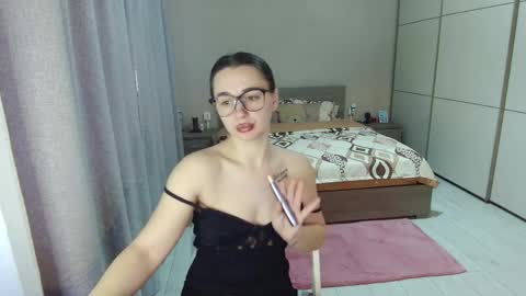 twitter    Annemarye 23 online show from March 29, 2026, 6:13 am