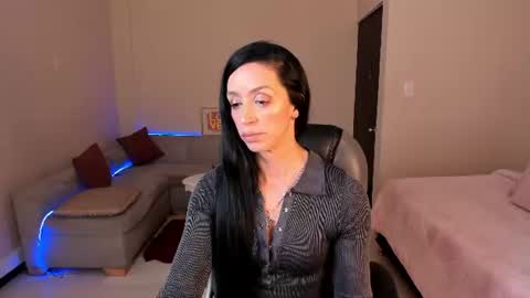 Snapshot of kristen_garner chatting on June 10, 2026, 8:41 pm Sophia online show from June 10, 2026, 8:41 pm