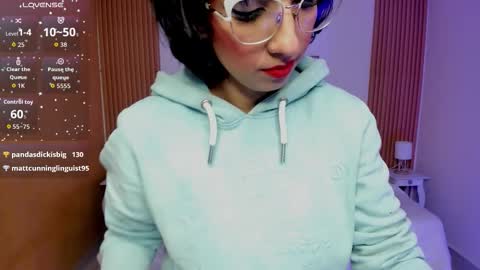 Snapshot of kristen_kassi chatting on November 29, 2025, 8:28 am Kristen online show from November 29, 2025, 8:28 am