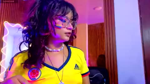 kristen_tay online show from July 4, 2026, 2:40 am