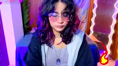 kristen_tay online show from August 3, 2026, 2:54 am