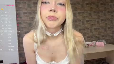 Alisa online show from June 20, 2026, 4:21 pm