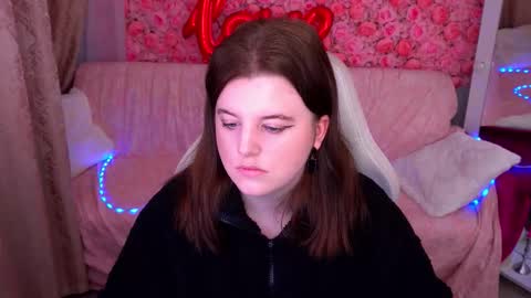 kristifoxy online show from February 25, 2026, 6:34 am