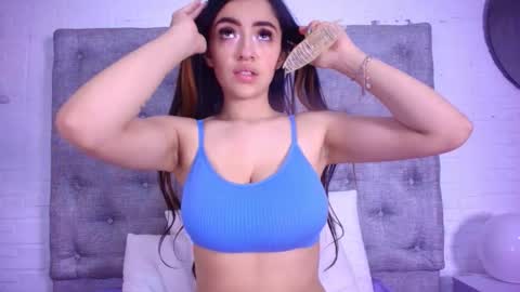 Snapshot of kristin_ramirez chatting on November 29, 2025, 5:27 pm Kristin online show from November 29, 2025, 5:27 pm