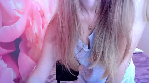 Kristina Adel online show from January 13, 2025, 7:32 am