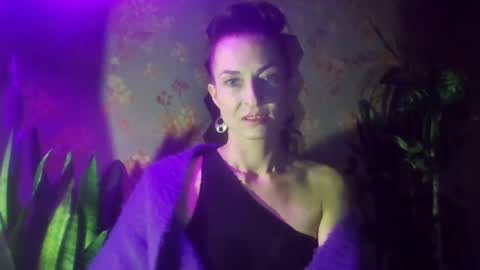 Kristina online show from December 4, 2024, 8:18 pm