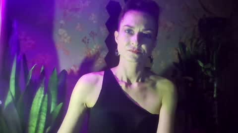 Kristina online show from December 9, 2024, 7:18 pm