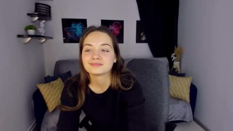 Snapshot of kristinalevis chatting on January 22, 2025, 3:18 pm Kristina online show from January 22, 2025, 3:18 pm