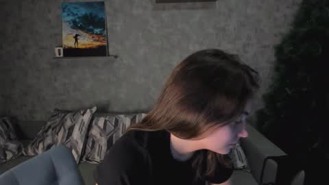 Snapshot of kristinalevis chatting on December 16, 2025, 4:23 pm Kristina online show from December 16, 2025, 4:23 pm