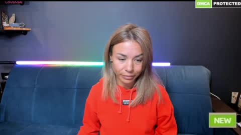 Snapshot of kristinasexyhot chatting on June 1, 2026, 6:20 pm Muscle Queen online show from June 1, 2026, 6:20 pm