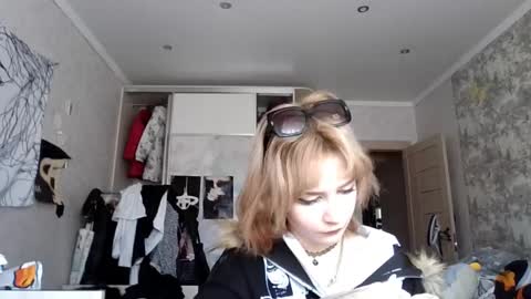 Snapshot of kristycoggins chatting on May 25, 2026, 10:32 am Kelly online show from May 25, 2026, 10:32 am