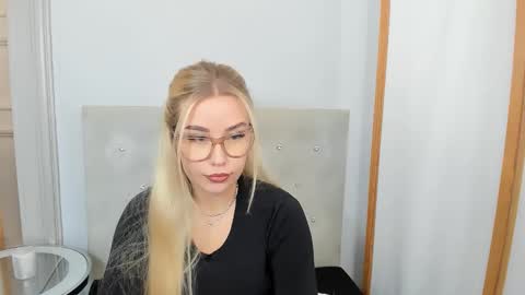 KristyFlowers online show from March 7, 2025, 9:51 am