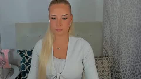 Snapshot of kristyflowers chatting on July 10, 2026, 2:30 pm KristyFlowers online show from July 10, 2026, 2:30 pm