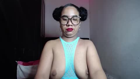 kristynsmith20 online show from September 11, 2025, 3:17 am