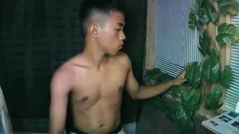 Snapshot of kritthanarkorn chatting on October 17, 2025, 2:30 pm kritthanarkorn online show from October 17, 2025, 2:30 pm