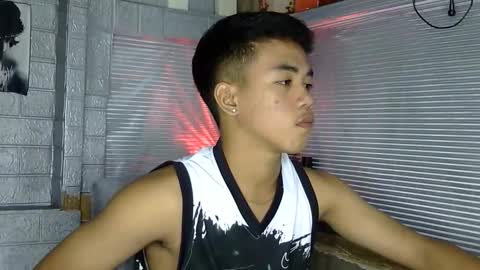 kritthanarkorn online show from February 4, 2026, 2:23 pm