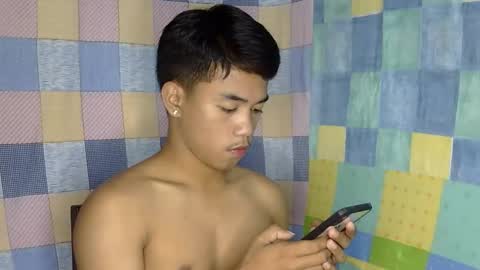Snapshot of kritthanarkorn chatting on April 9, 2026, 2:33 pm kritthanarkorn online show from April 9, 2026, 2:33 pm