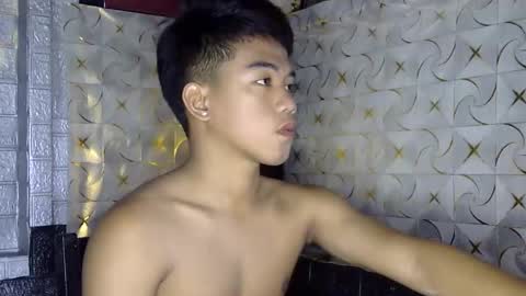 Snapshot of kritthanarkorn chatting on April 19, 2026, 3:17 am kritthanarkorn online show from April 19, 2026, 3:17 am