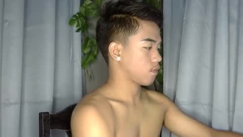 Snapshot of kritthanarkorn chatting on May 8, 2026, 2:39 am kritthanarkorn online show from May 8, 2026, 2:39 am