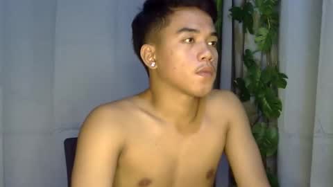 Snapshot of kritthanarkorn chatting on May 14, 2026, 2:40 am kritthanarkorn online show from May 14, 2026, 2:40 am