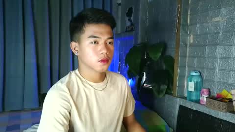 Snapshot of kritthanarkorn chatting on May 18, 2026, 5:35 am kritthanarkorn online show from May 18, 2026, 5:35 am