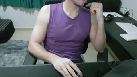 Snapshot of krocr_iras chatting on December 5, 2025, 1:36 am Lucas Edu online show from December 5, 2025, 1:36 am