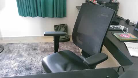 Snapshot of krocr_iras chatting on February 7, 2026, 3:49 pm Lucas Edu online show from February 7, 2026, 3:49 pm