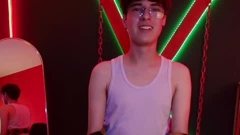 krown_nox online show from May 22, 2026, 9:09 pm