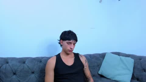 Snapshot of kroywave chatting on May 16, 2026, 3:36 am Kroy Wave Muscle Tattoos Latino online show from May 16, 2026, 3:36 am