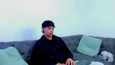 Snapshot of kroywave chatting on May 28, 2026, 4:21 am Kroy Wave Muscle Tattoos Latino online show from May 28, 2026, 4:21 am