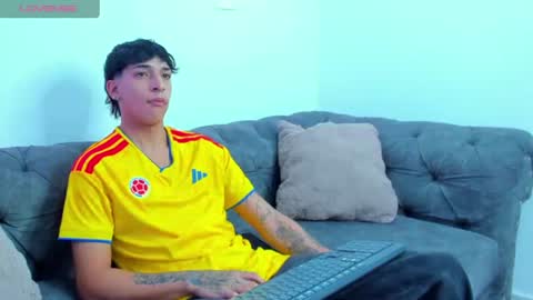 Kroy Wave  Muscle Tattoos Latino online show from June 30, 2026, 3:18 am