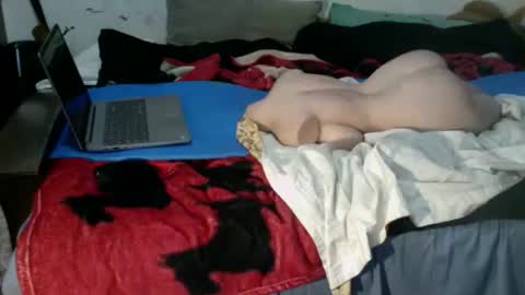 tsfemboi todd online show from December 14, 2025, 5:40 pm