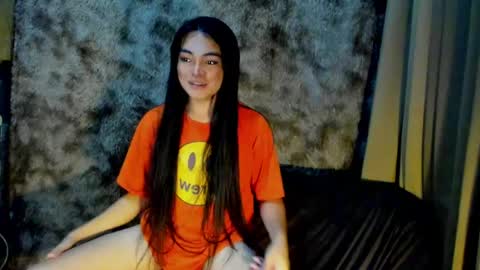 krystal_angel online show from April 24, 2026, 7:49 pm