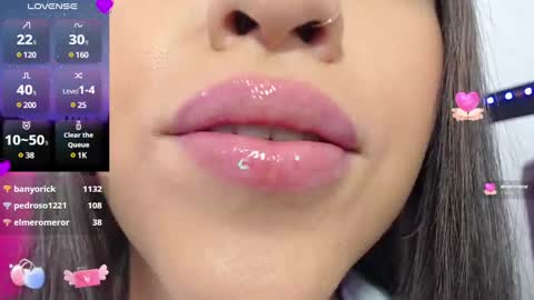 Snapshot of krysten_ritter2 chatting on December 14, 2024, 10:34 am krys online show from December 14, 2024, 10:34 am