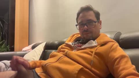 krzysztof1977 online show from June 1, 2026, 9:16 pm