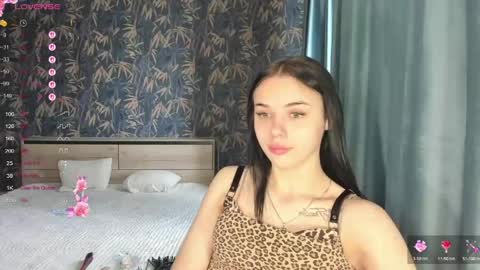 Snapshot of kseni_a chatting on April 18, 2026, 6:17 am Ksenia online show from April 18, 2026, 6:17 am