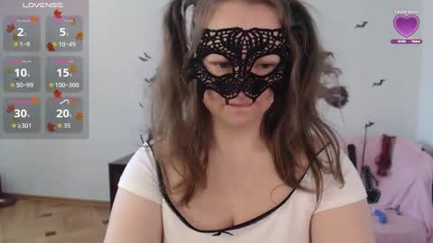 Ksushka22 online show from November 28, 2025, 8:28 am