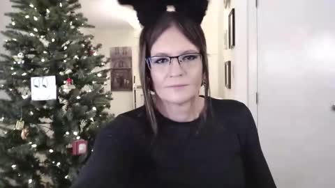 Cait online show from December 21, 2025, 5:03 am