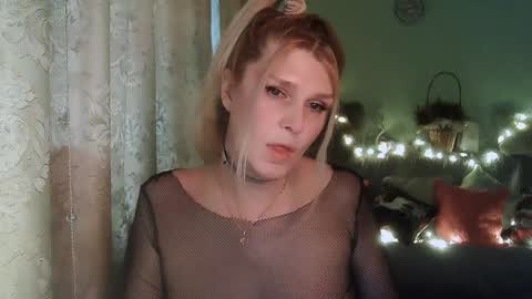 Annika  MTF ts post -op online show from January 24, 2025, 10:43 am