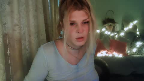 Annika  MTF ts post -op online show from January 29, 2025, 10:58 am