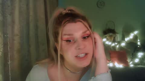 Annika  MTF ts post -op online show from January 30, 2025, 1:53 pm