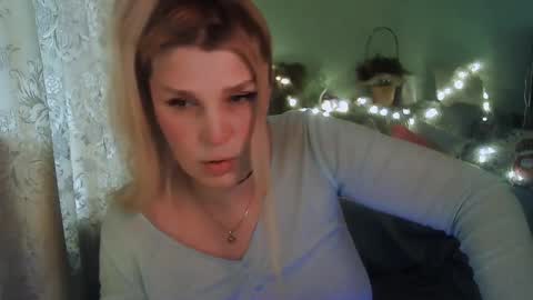 Annika  MTF ts post -op online show from February 9, 2025, 11:14 am